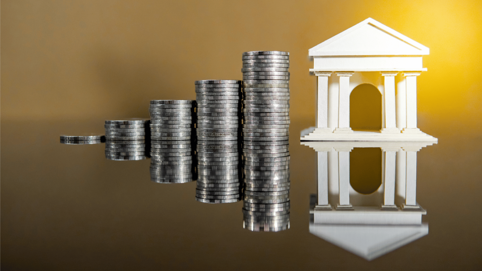 think-like-a-bank-make-money-like-a-bank-personal-finance-perspective